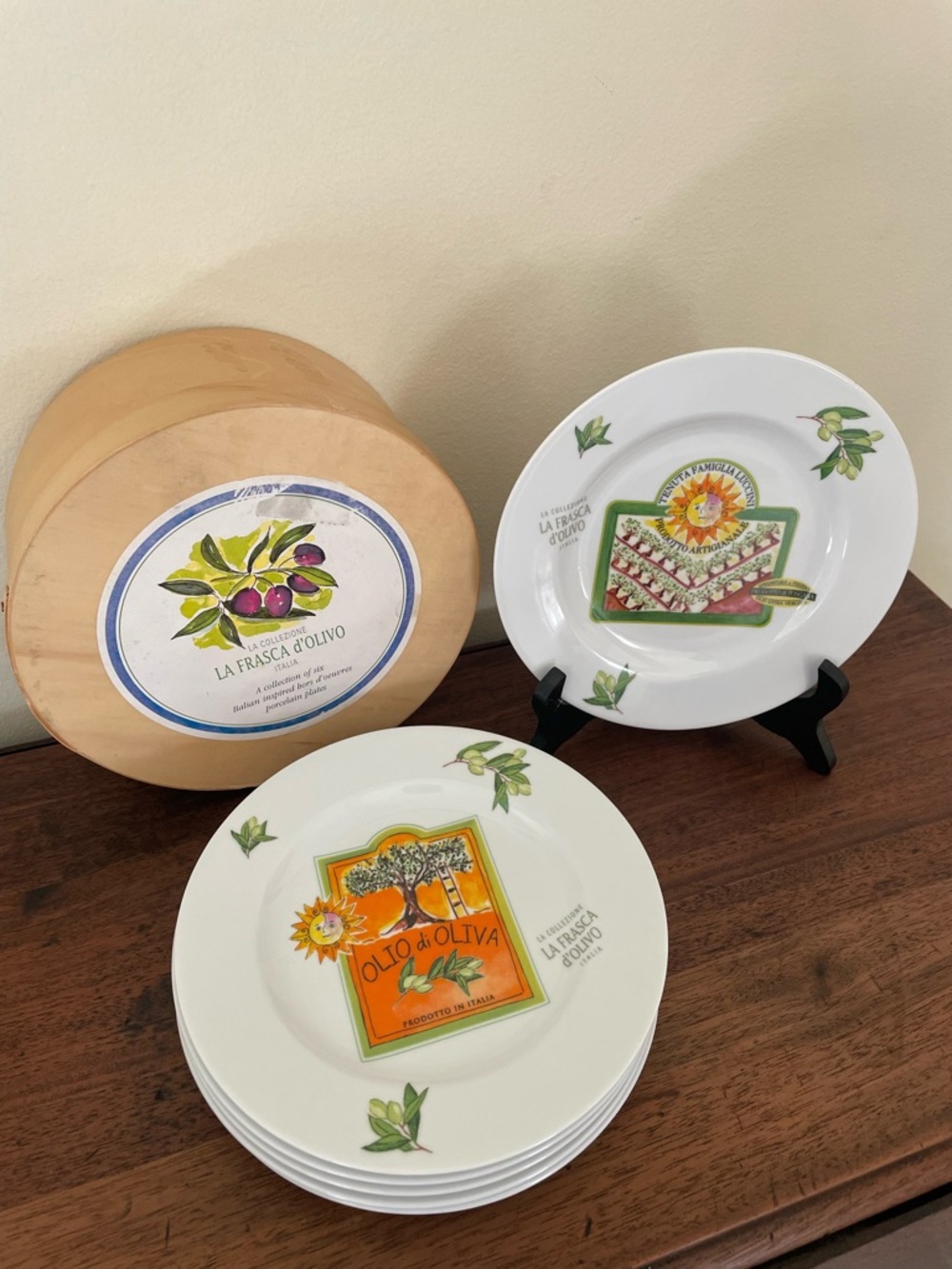 Crate & Barrel La Franca d’Olivo Italian Hors D’oeuvres 6 Plates by Jill Butler